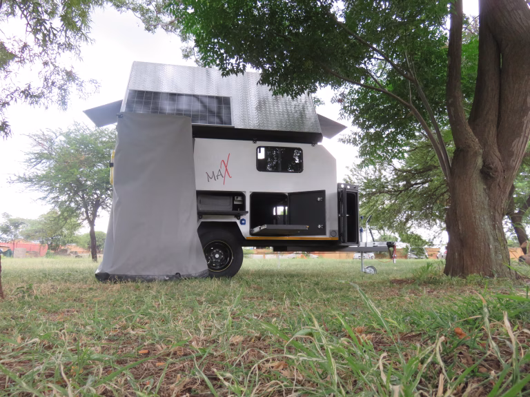 Moremi Max Trailvan